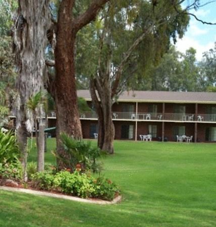 Tocumwal Golf Resort Экстерьер фото