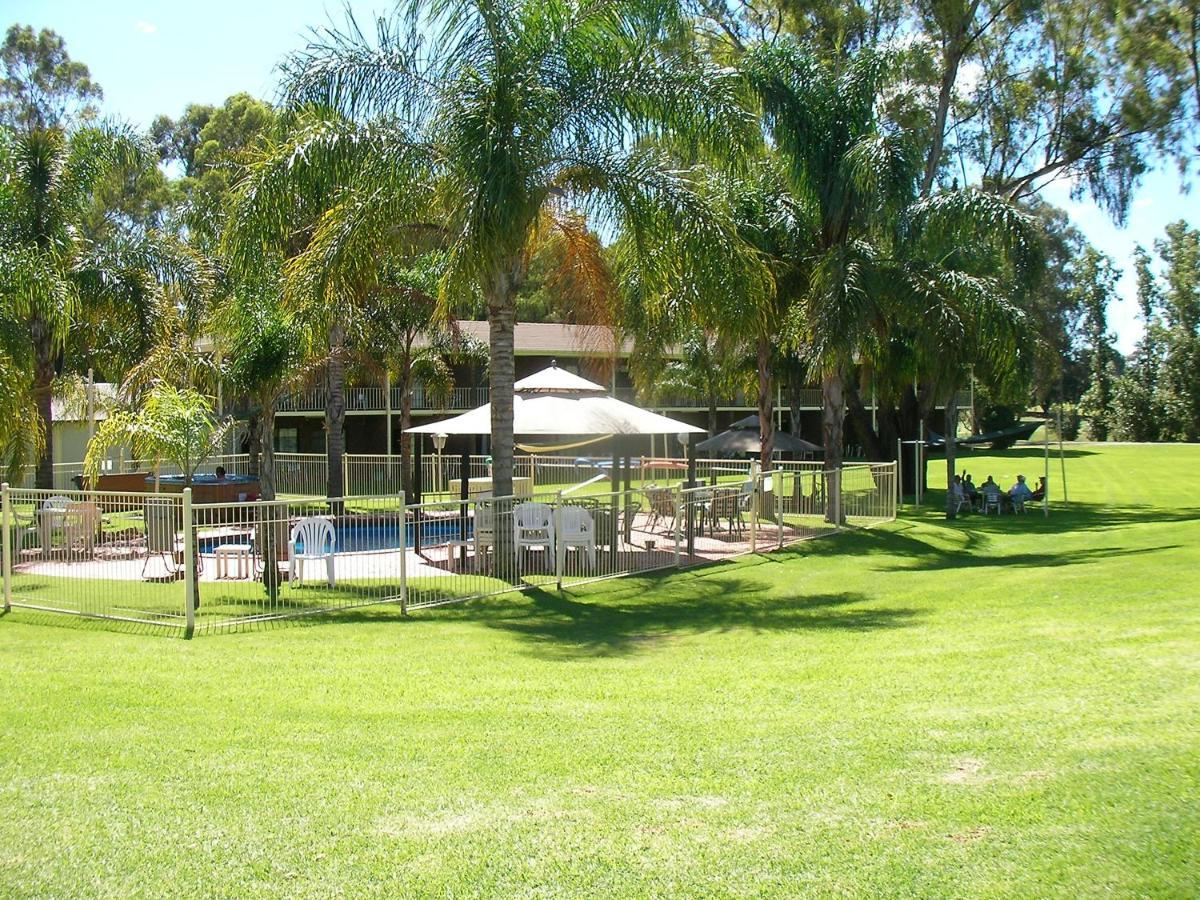 Tocumwal Golf Resort Экстерьер фото