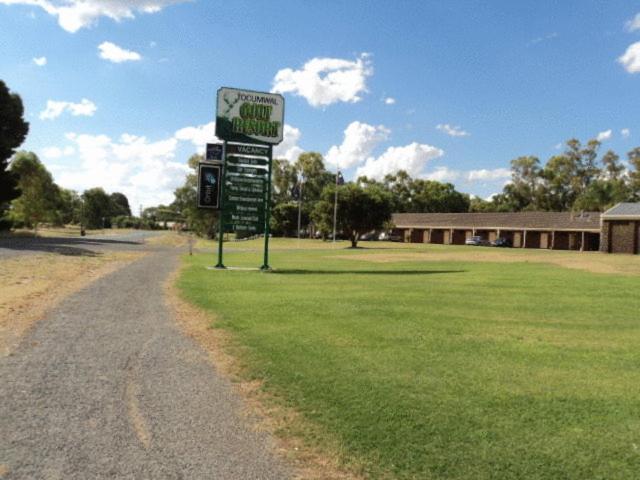 Tocumwal Golf Resort Экстерьер фото